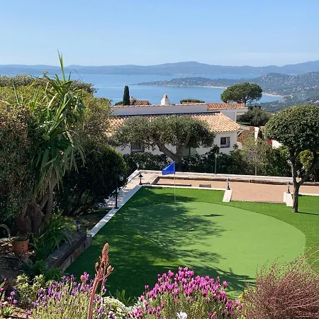 Vue Panoramique Golfe De Tropez * Saint-Peïre-sur-Mer